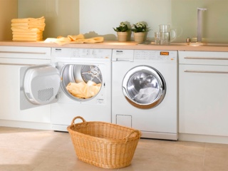 Комплект техники по уходу за одеждой (стиральная и сушильная машины, гладильная система, утюг)