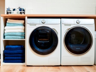 Какую одежду нельзя стирать вместе в стиральной машине